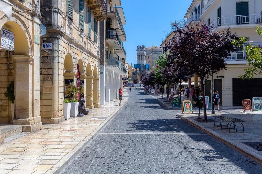 Ria'S Apartment In Corfu Town Zewnętrze zdjęcie