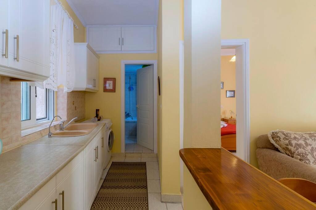 Ria'S Apartment In Corfu Town Zewnętrze zdjęcie